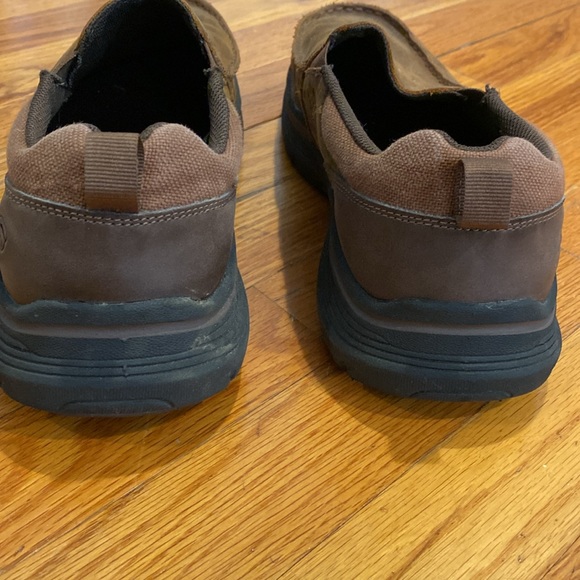 Skechers relaxed fit brown shoes - Picture 4 of 6